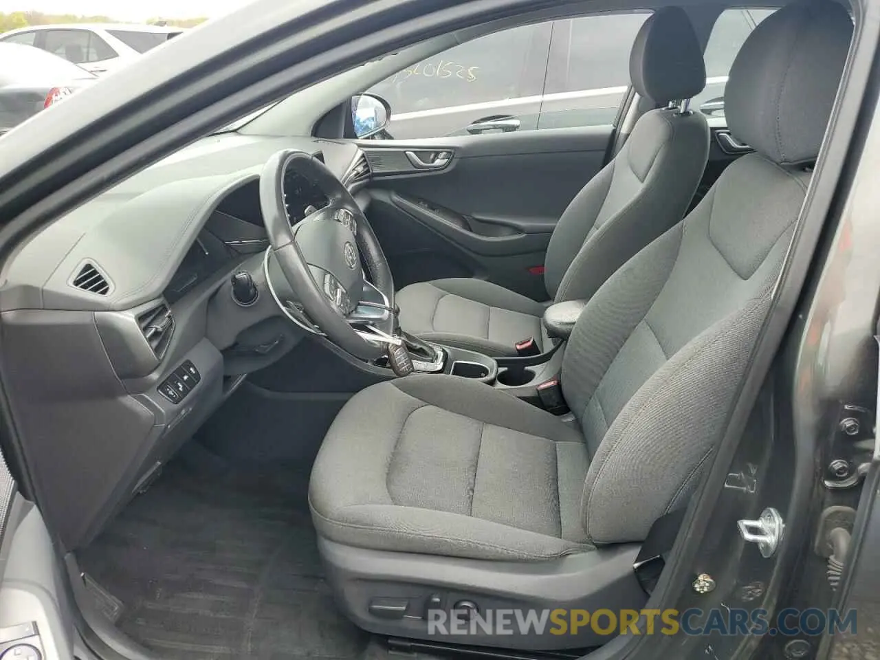 7 Photograph of a damaged car KMHC75LC9MU258183 HYUNDAI IONIQ 2021