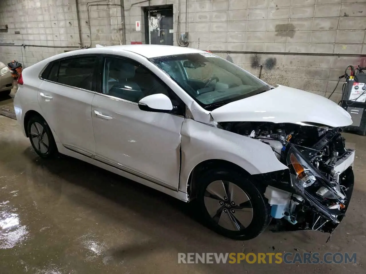 4 Photograph of a damaged car KMHC75LCXMU257091 HYUNDAI IONIQ 2021
