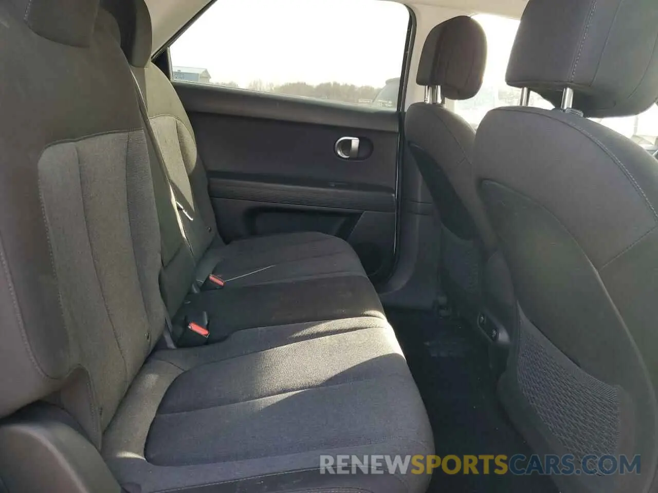 11 Photograph of a damaged car KM8KM4AE4NU064245 HYUNDAI IONIQ 2022