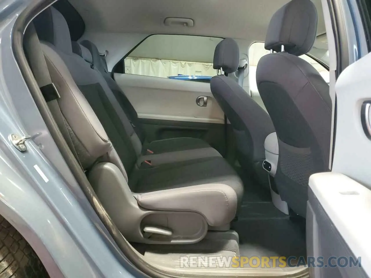 11 Photograph of a damaged car KM8KMDAF2NU084566 HYUNDAI IONIQ 2022