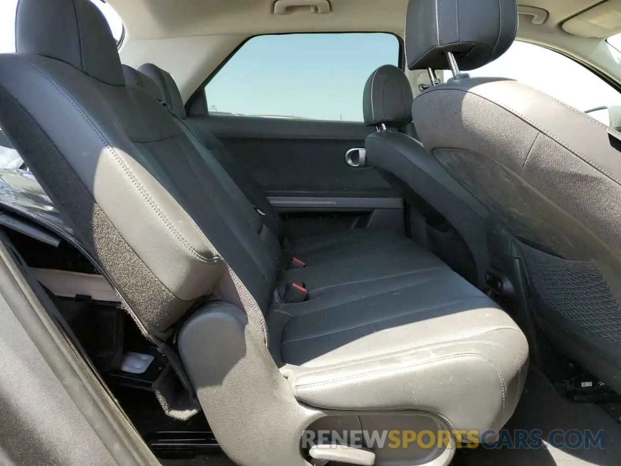 11 Photograph of a damaged car KM8KN4AE2NU062569 HYUNDAI IONIQ 2022