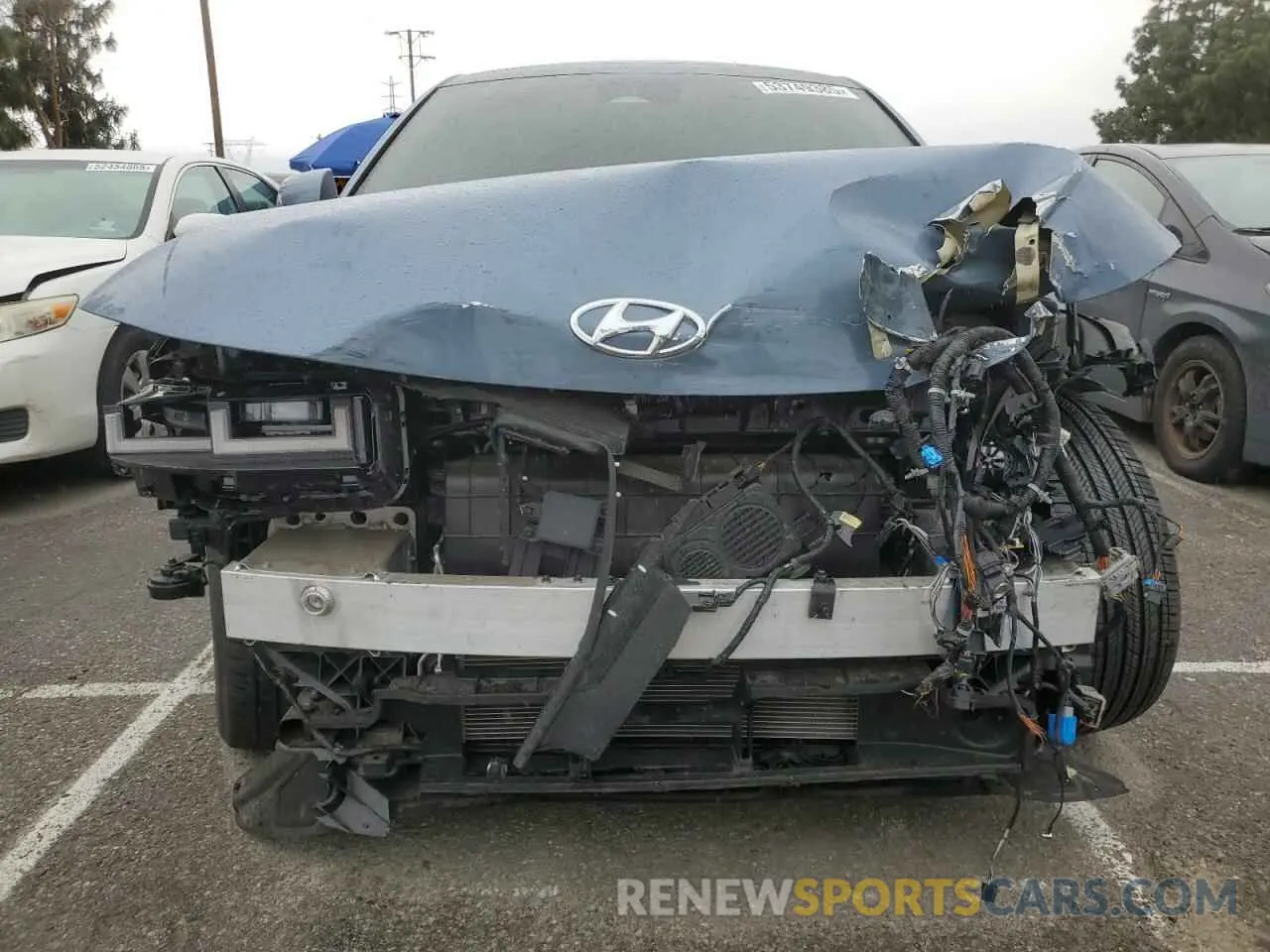 5 Photograph of a damaged car KM8KR4AE9NU073203 HYUNDAI IONIQ 2022