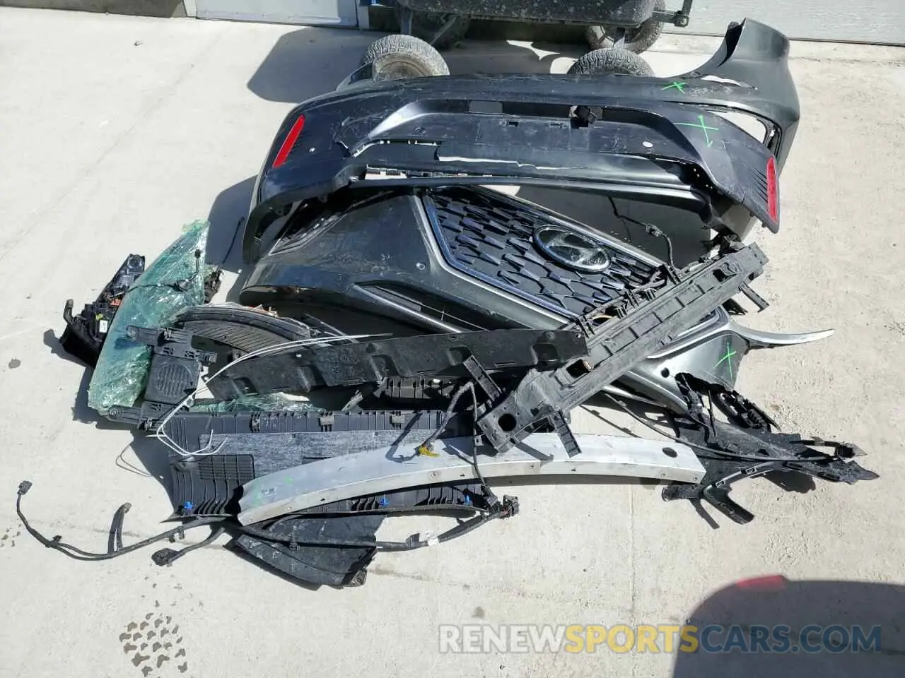 12 Photograph of a damaged car KMHC05LC6NU268918 HYUNDAI IONIQ 2022