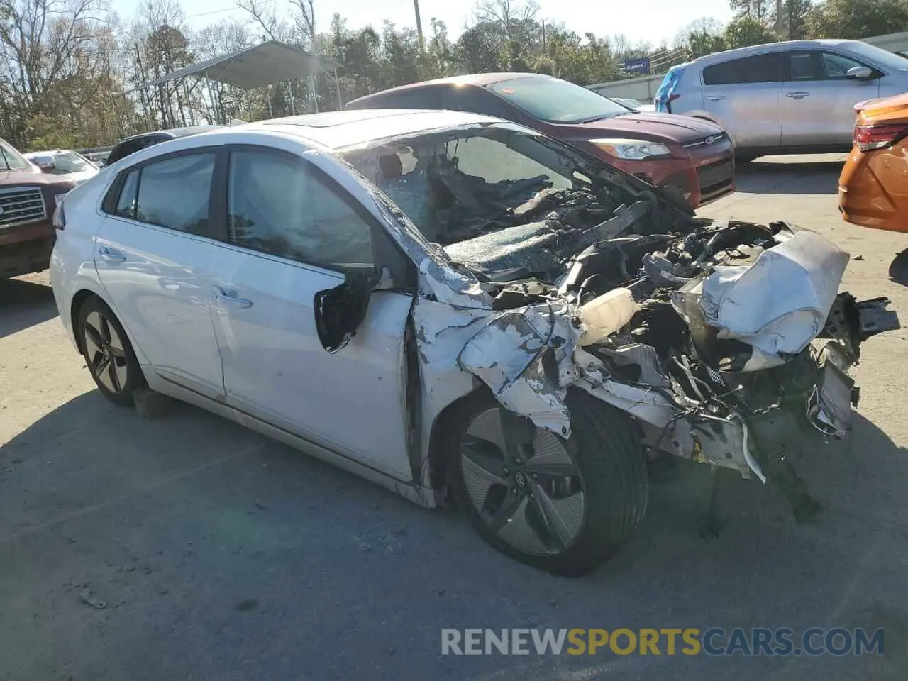 4 Photograph of a damaged car KMHC05LC9NU277077 HYUNDAI IONIQ 2022