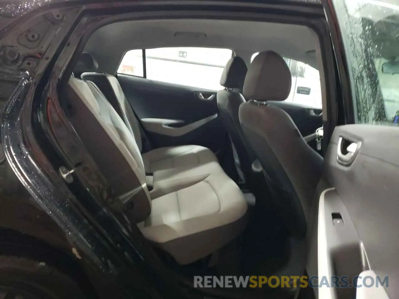 10 Photograph of a damaged car KMHC65LC0NU276740 HYUNDAI IONIQ 2022