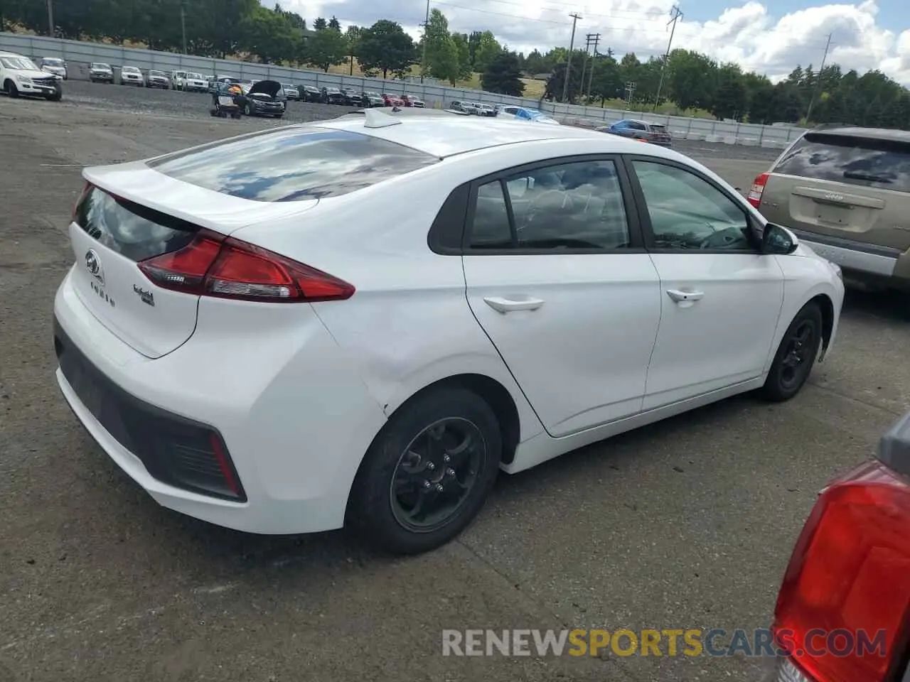 3 Photograph of a damaged car KMHC65LC0NU282862 HYUNDAI IONIQ 2022