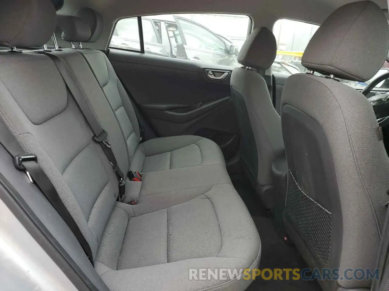 10 Photograph of a damaged car KMHC65LC0NU284899 HYUNDAI IONIQ 2022