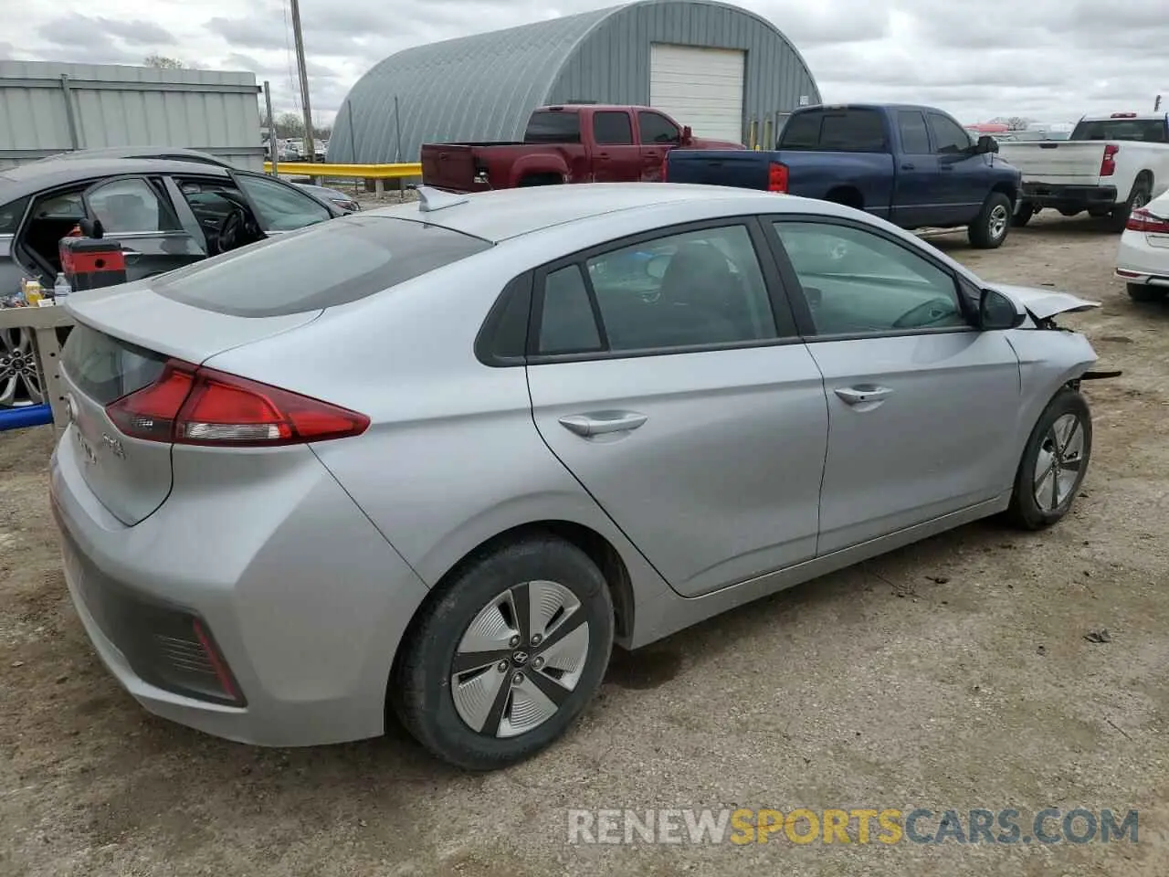 3 Photograph of a damaged car KMHC65LC0NU284899 HYUNDAI IONIQ 2022