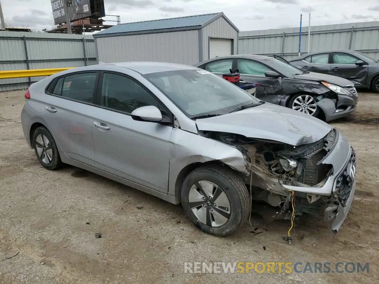 4 Photograph of a damaged car KMHC65LC0NU284899 HYUNDAI IONIQ 2022