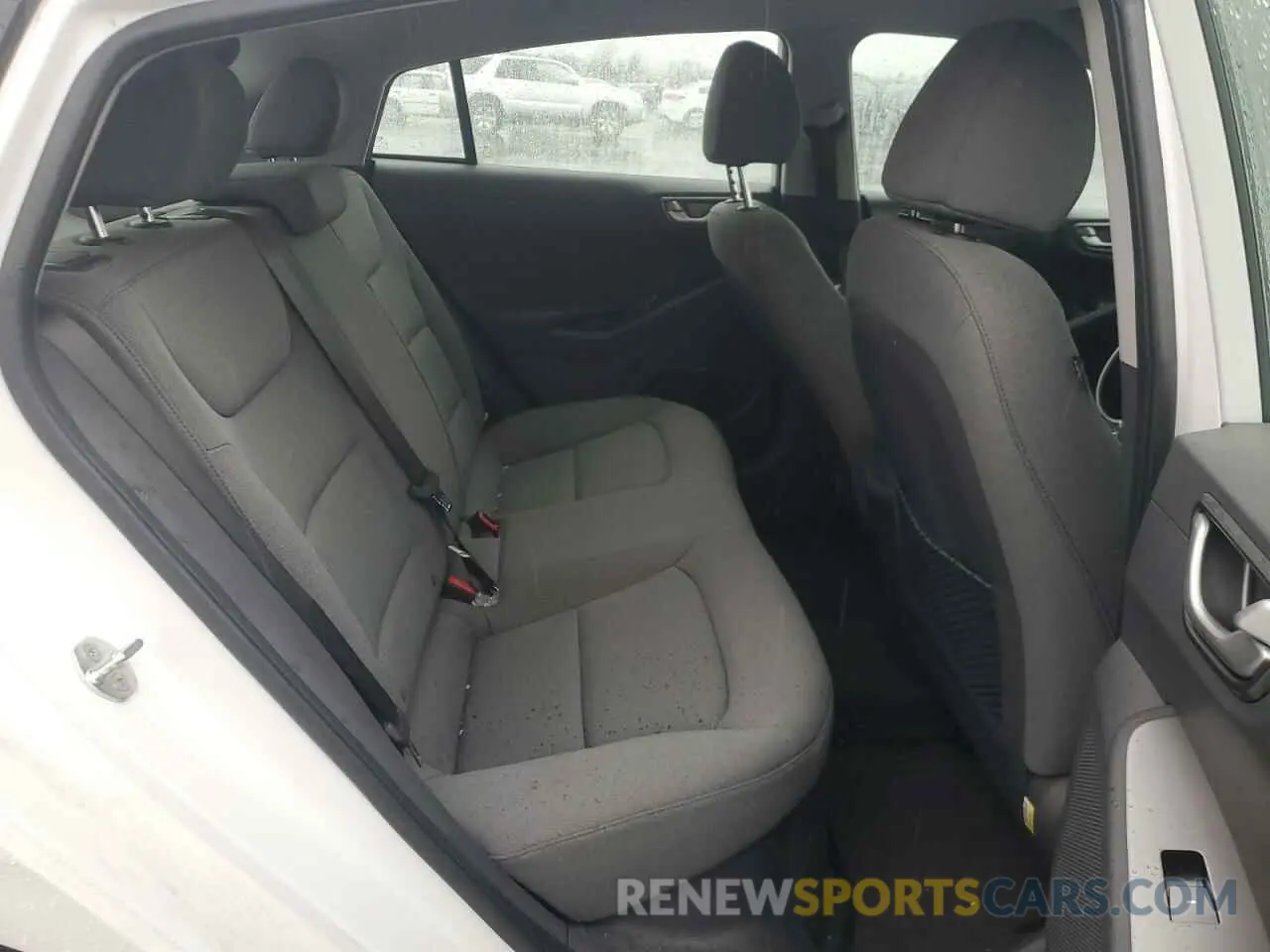 10 Photograph of a damaged car KMHC65LC2NU279770 HYUNDAI IONIQ 2022