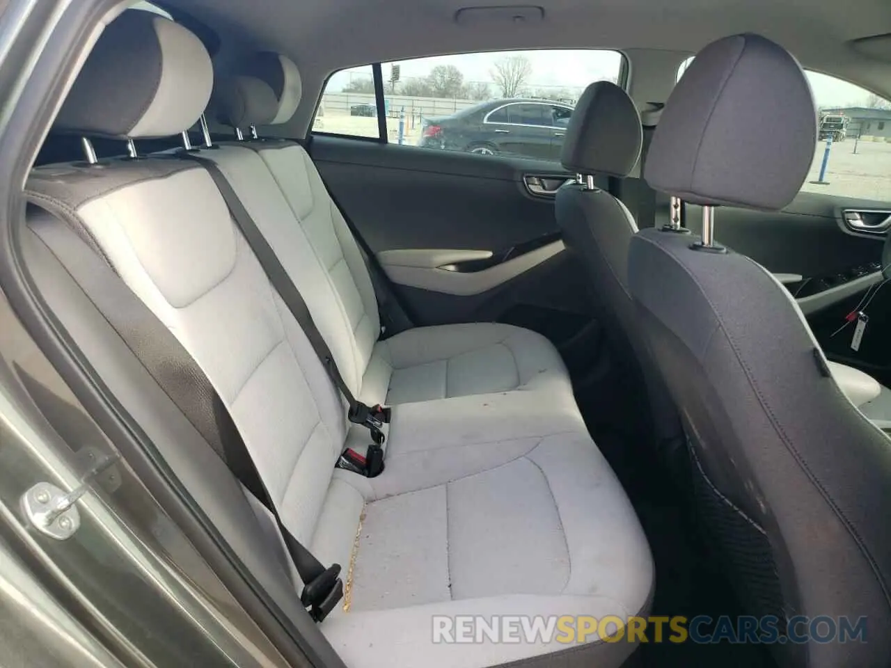 10 Photograph of a damaged car KMHC65LC5NU281318 HYUNDAI IONIQ 2022