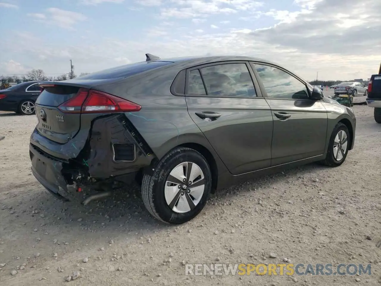 3 Photograph of a damaged car KMHC65LC5NU281318 HYUNDAI IONIQ 2022