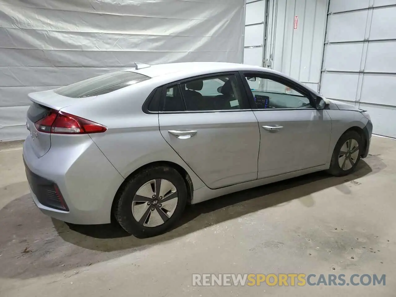 3 Photograph of a damaged car KMHC65LCXNU268614 HYUNDAI IONIQ 2022