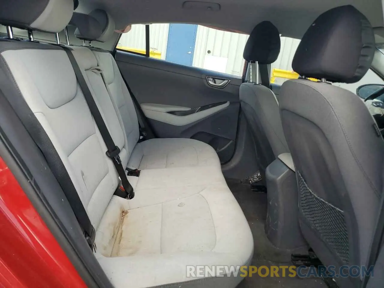 10 Photograph of a damaged car KMHC75LC5NU281073 HYUNDAI IONIQ 2022