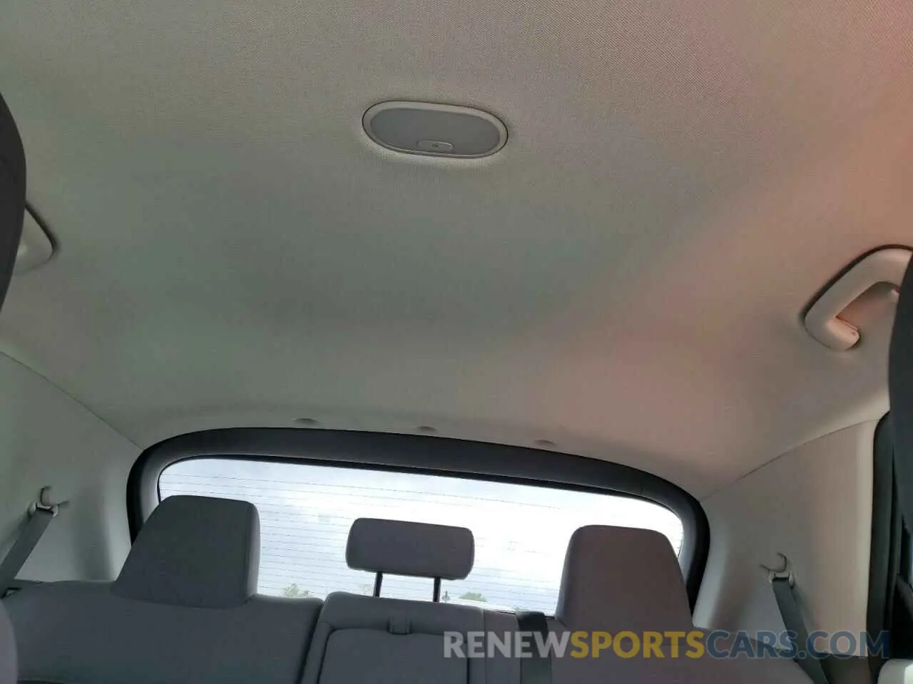 10 Photograph of a damaged car KM8KM4AE4PU128173 HYUNDAI IONIQ 2023