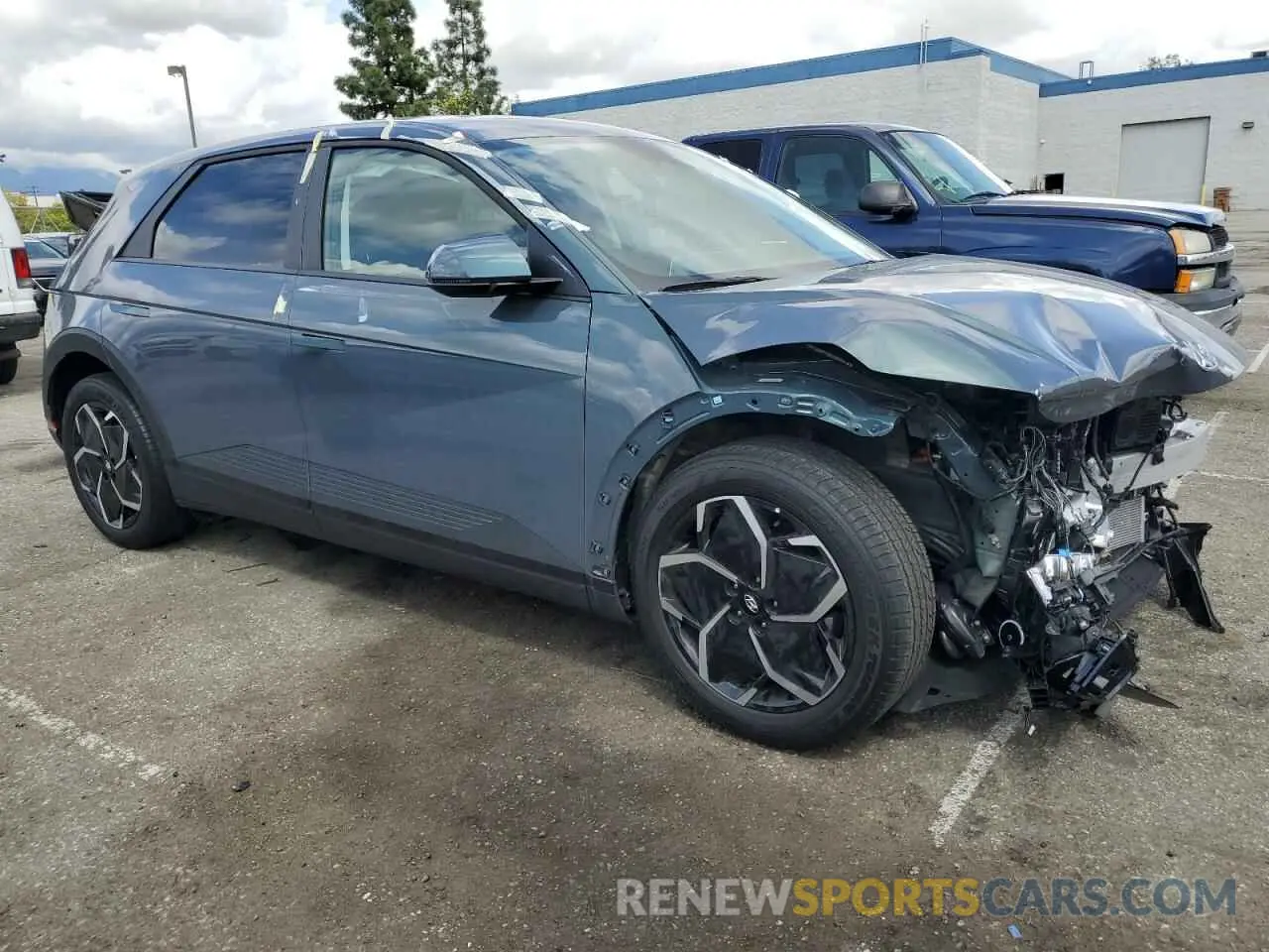 4 Photograph of a damaged car KM8KM4DE2RU308816 HYUNDAI IONIQ 2024