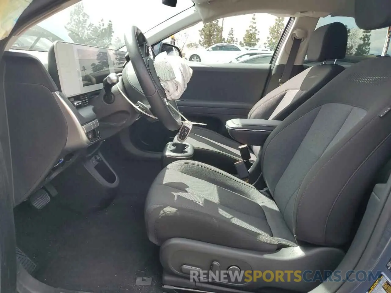 7 Photograph of a damaged car KM8KM4DE2RU308816 HYUNDAI IONIQ 2024