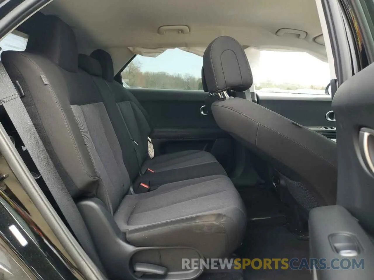 11 Photograph of a damaged car KM8KMDDF5RU308690 HYUNDAI IONIQ 2024