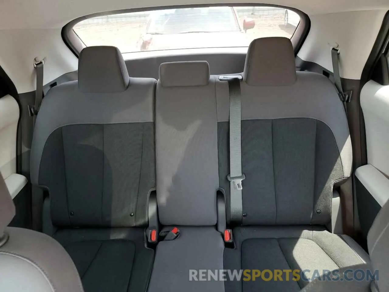 10 Photograph of a damaged car KM8KMDDF7RU275773 HYUNDAI IONIQ 2024