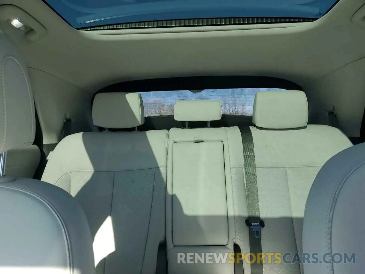 10 Photograph of a damaged car KM8KRDDF3RU313761 HYUNDAI IONIQ 2024