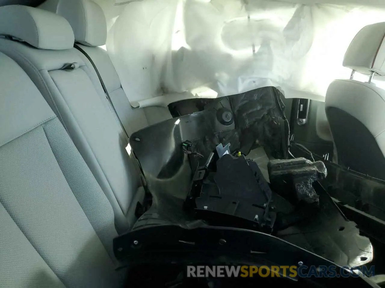 10 Photograph of a damaged car KM8KRDDF3RU320273 HYUNDAI IONIQ 2024