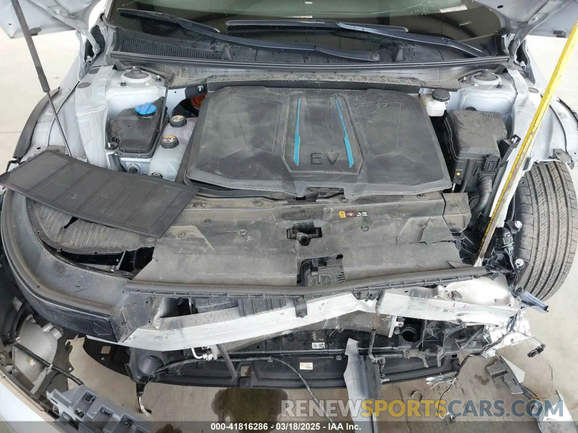 10 Photograph of a damaged car KM8KM4AE0NU067675 HYUNDAI IONIQ 5 2022