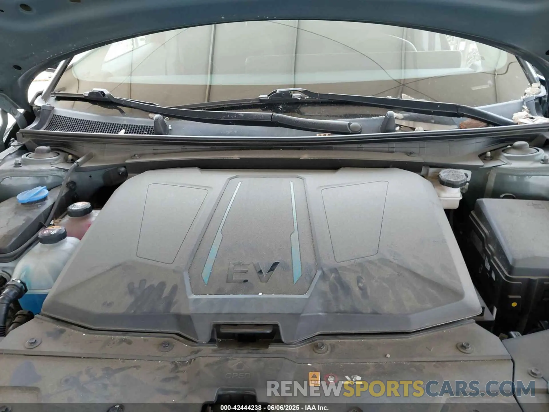 10 Photograph of a damaged car KM8KM4AE6NU109752 HYUNDAI IONIQ 5 2022