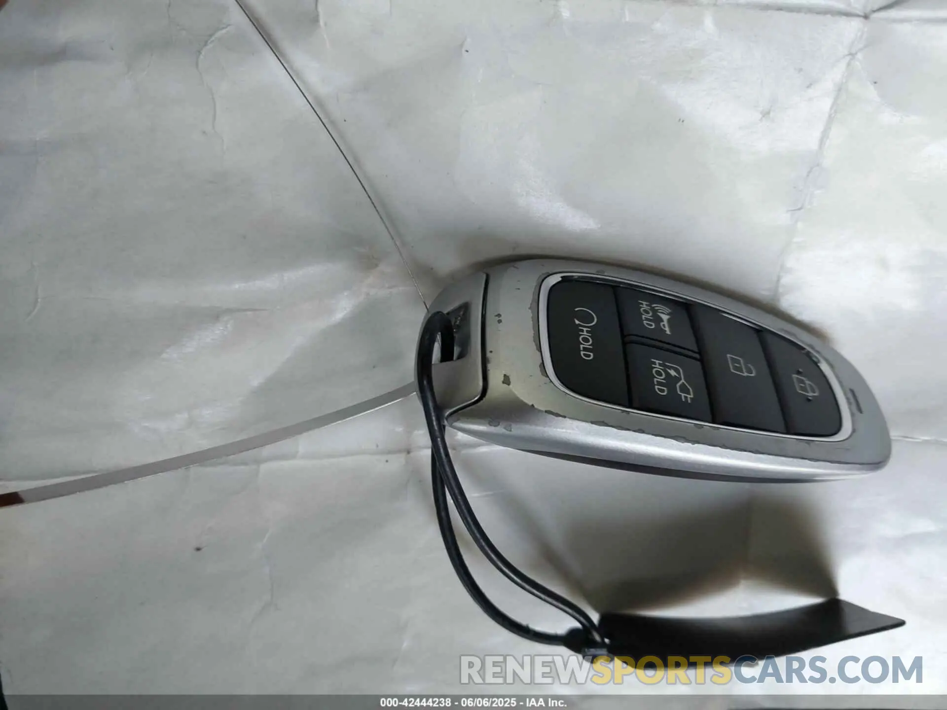 11 Photograph of a damaged car KM8KM4AE6NU109752 HYUNDAI IONIQ 5 2022
