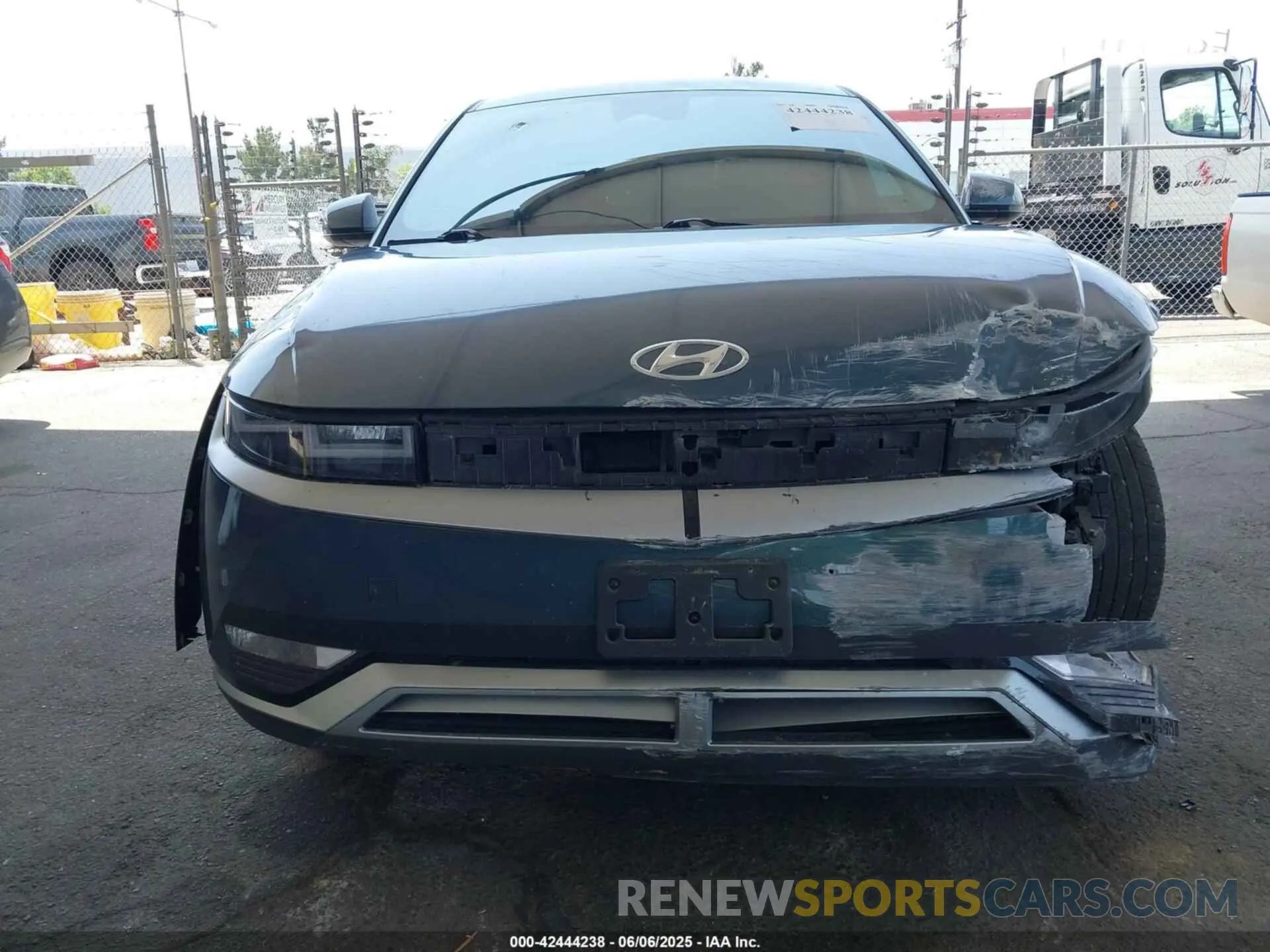 6 Photograph of a damaged car KM8KM4AE6NU109752 HYUNDAI IONIQ 5 2022