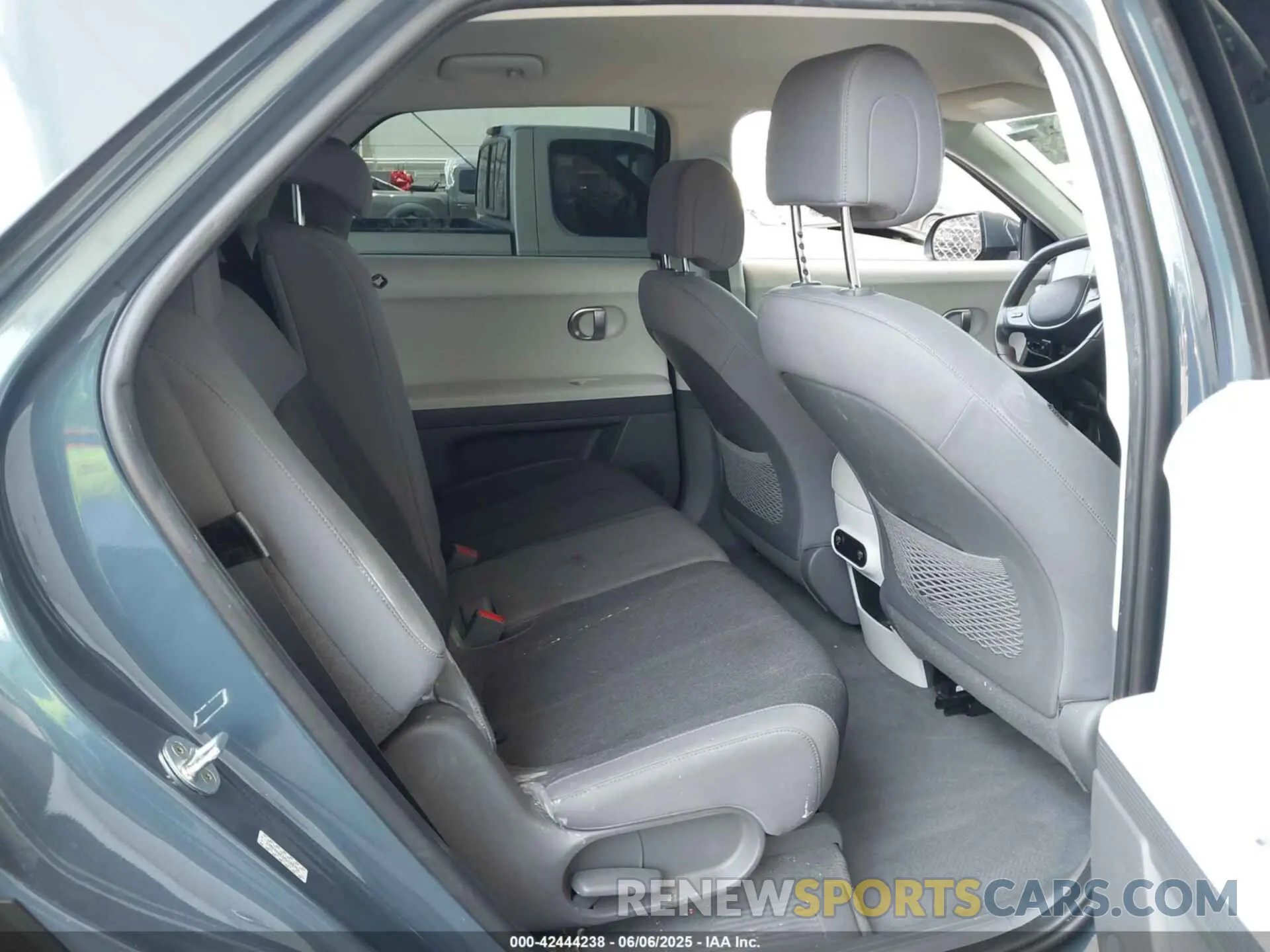 8 Photograph of a damaged car KM8KM4AE6NU109752 HYUNDAI IONIQ 5 2022