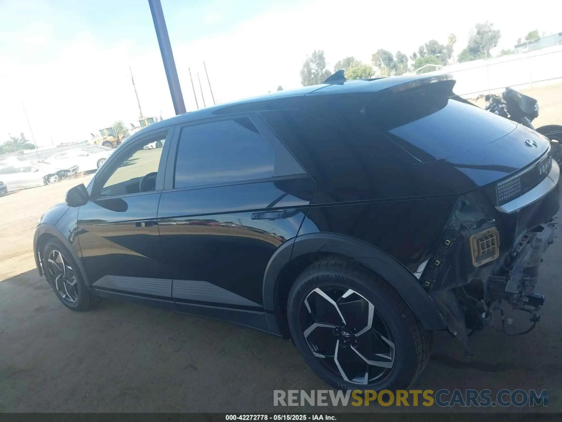 15 Photograph of a damaged car KM8KM4AE9NU055587 HYUNDAI IONIQ 5 2022