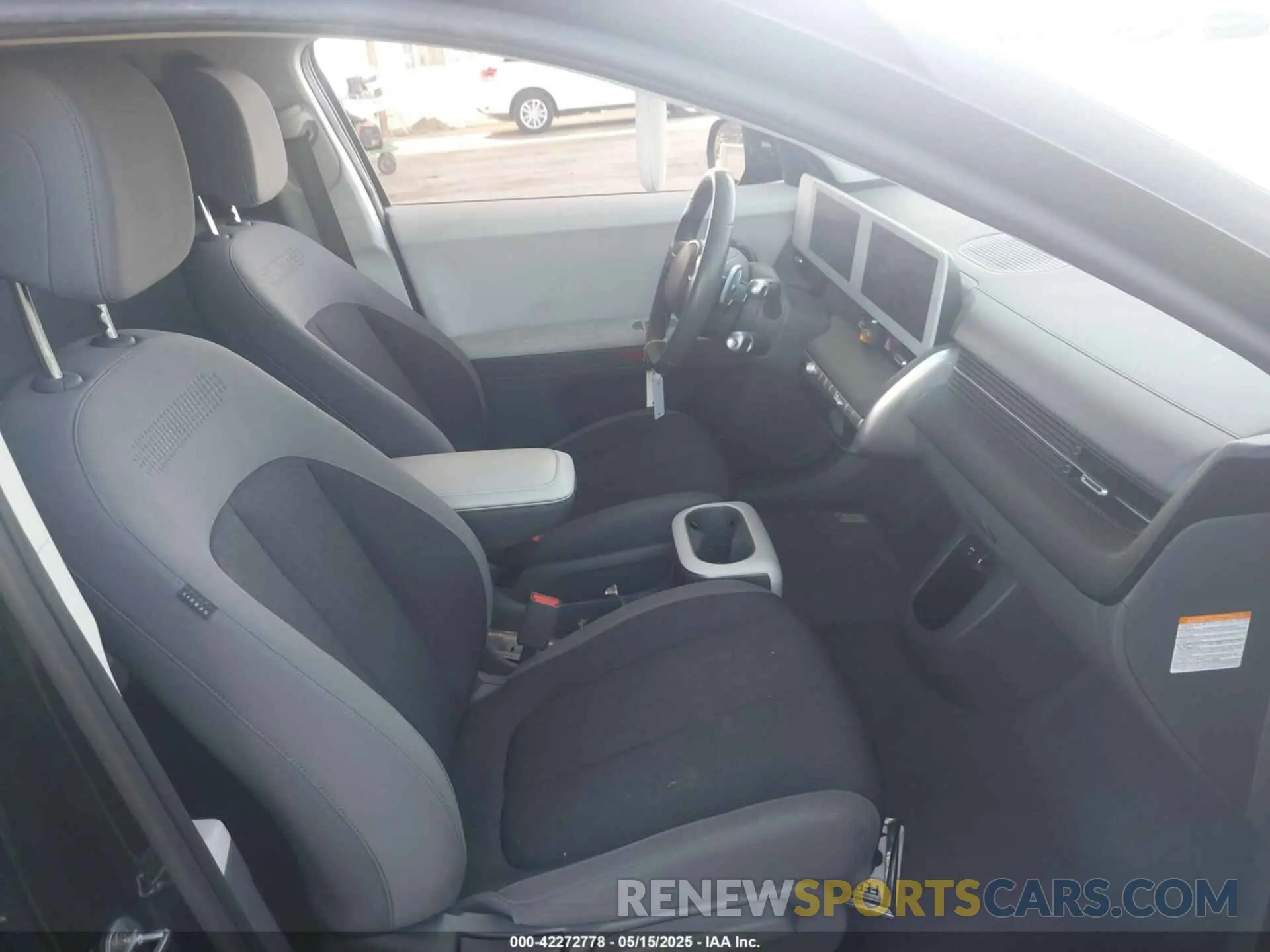 5 Photograph of a damaged car KM8KM4AE9NU055587 HYUNDAI IONIQ 5 2022