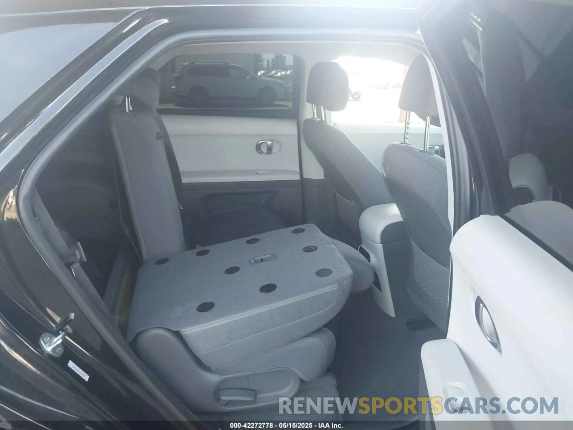 8 Photograph of a damaged car KM8KM4AE9NU055587 HYUNDAI IONIQ 5 2022