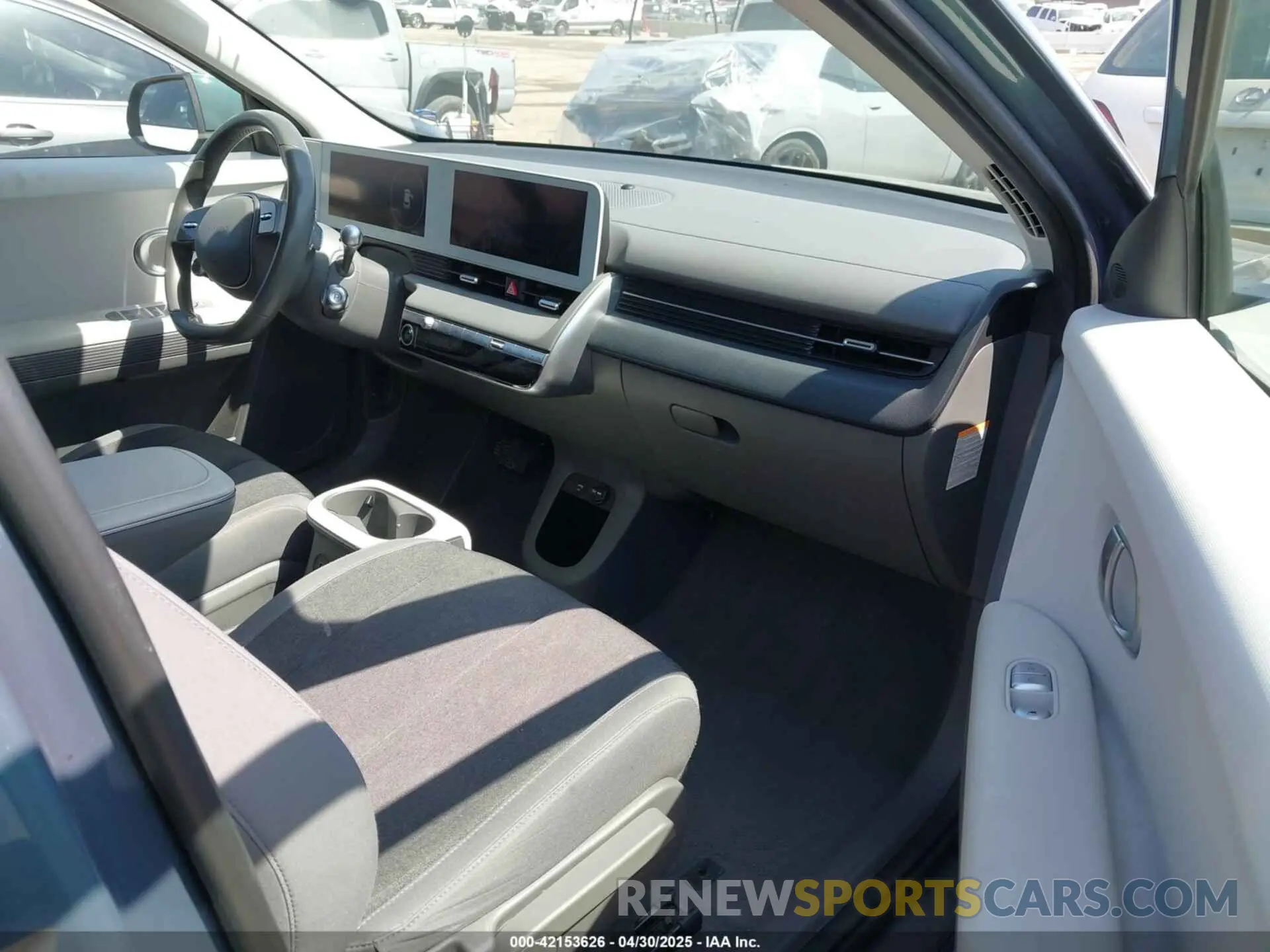 5 Photograph of a damaged car KM8KMDAF7NU099869 HYUNDAI IONIQ 5 2022