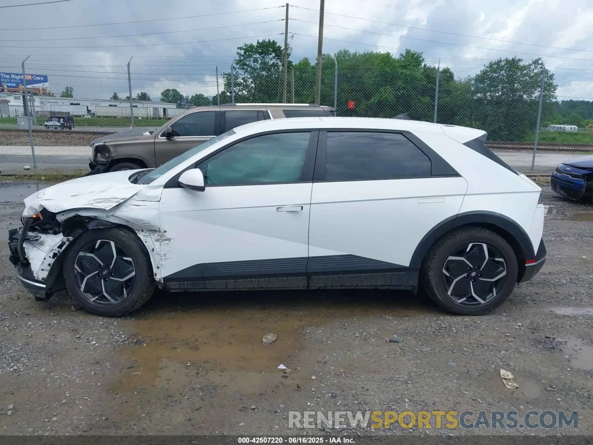 14 Photograph of a damaged car KM8KN4AE4NU090938 HYUNDAI IONIQ 5 2022