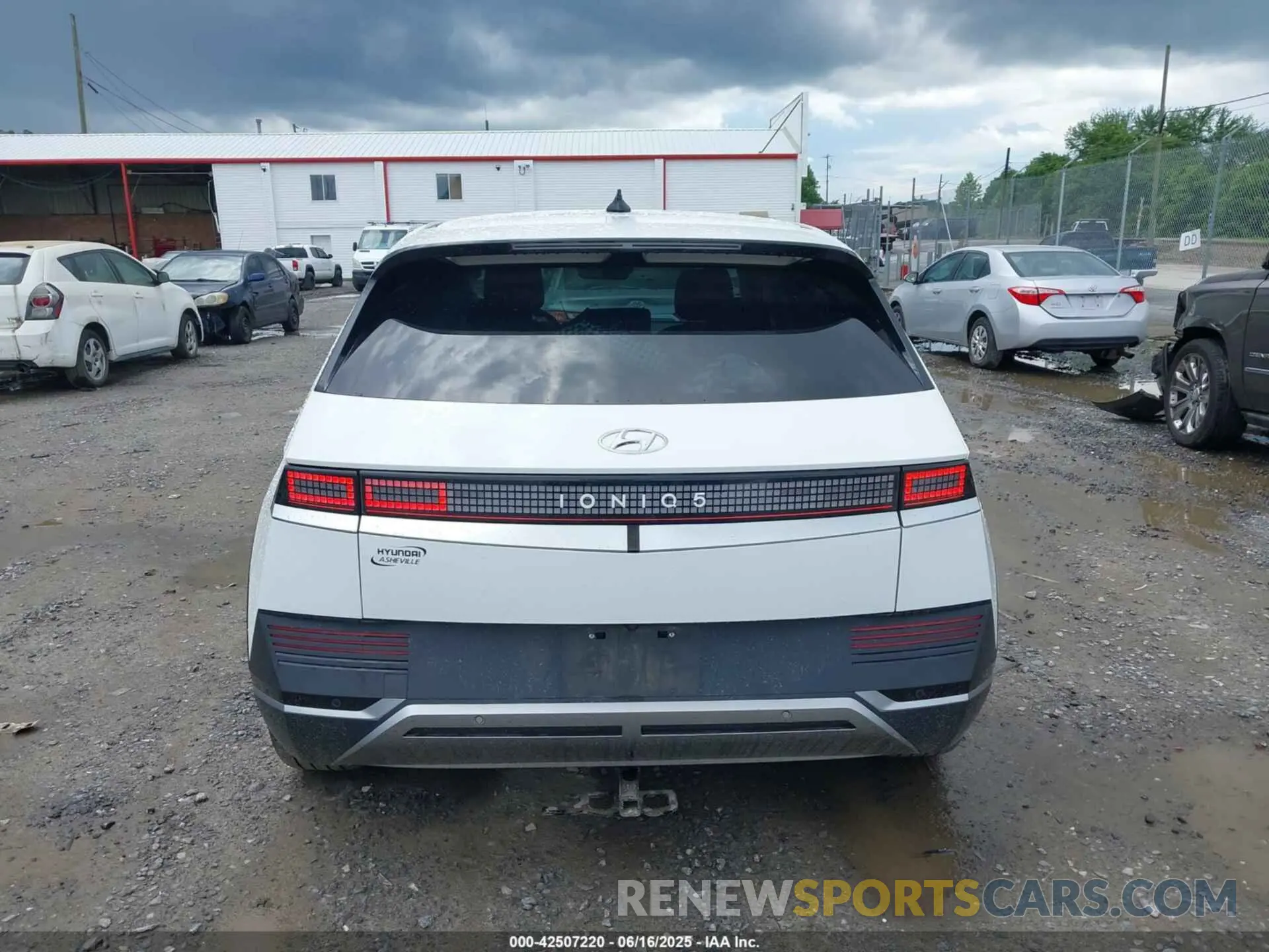 16 Photograph of a damaged car KM8KN4AE4NU090938 HYUNDAI IONIQ 5 2022
