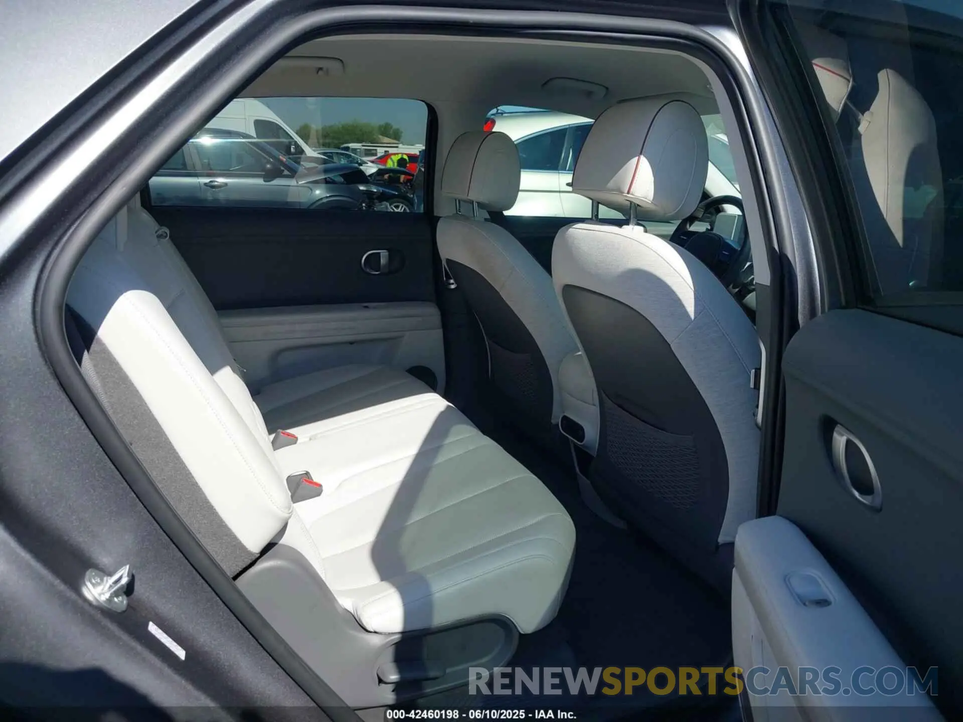 8 Photograph of a damaged car KM8KN4AE5NU057365 HYUNDAI IONIQ 5 2022