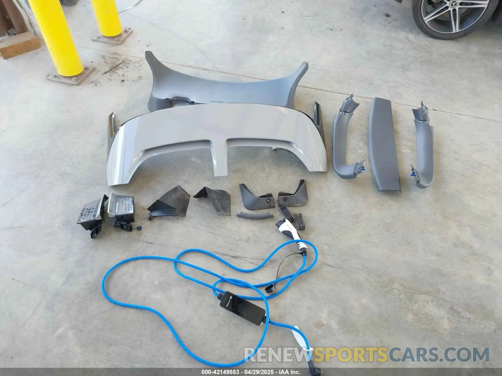 12 Photograph of a damaged car KM8KN4AE6NU120022 HYUNDAI IONIQ 5 2022
