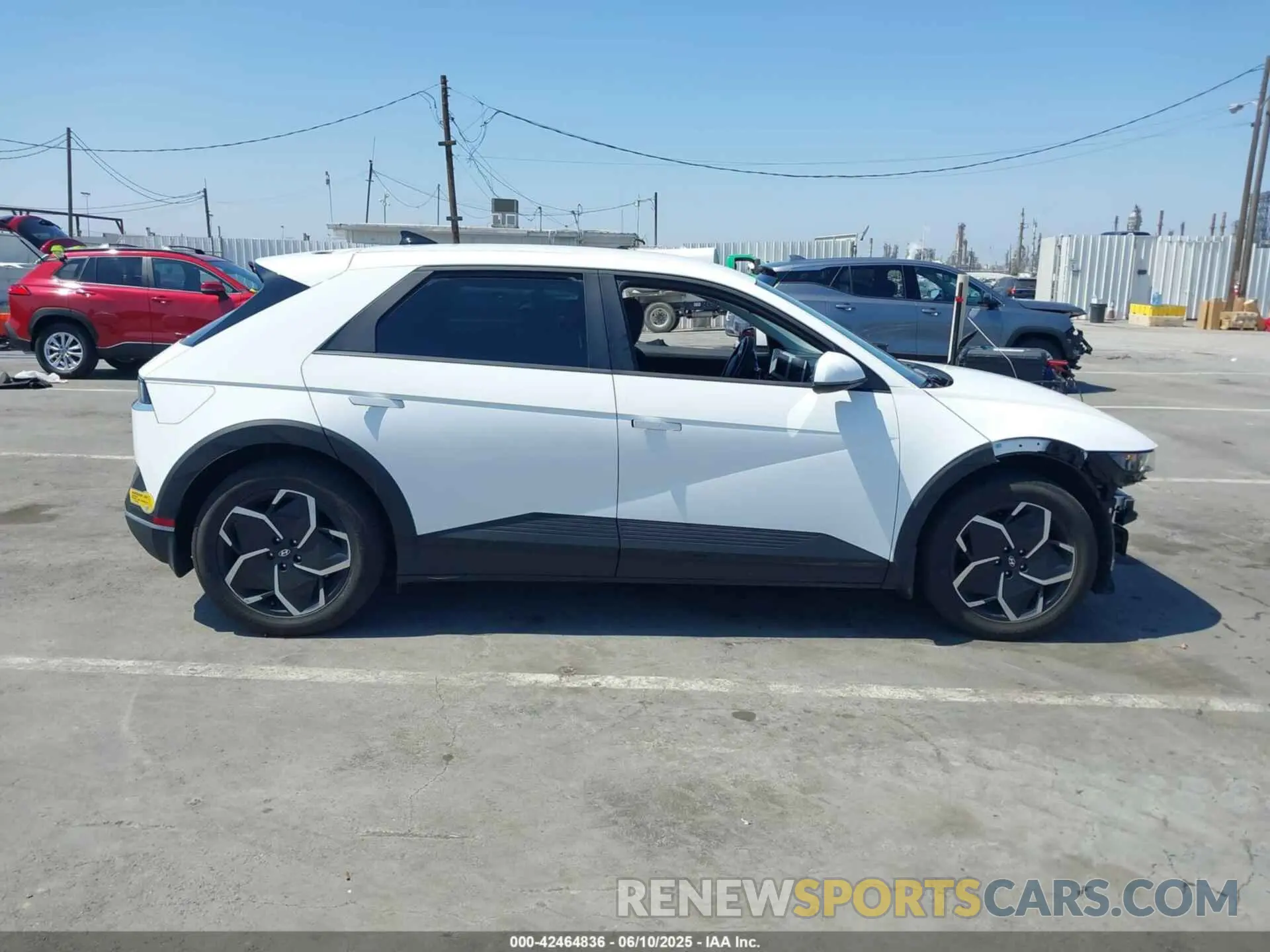 14 Photograph of a damaged car KM8KNDAF1NU103945 HYUNDAI IONIQ 5 2022