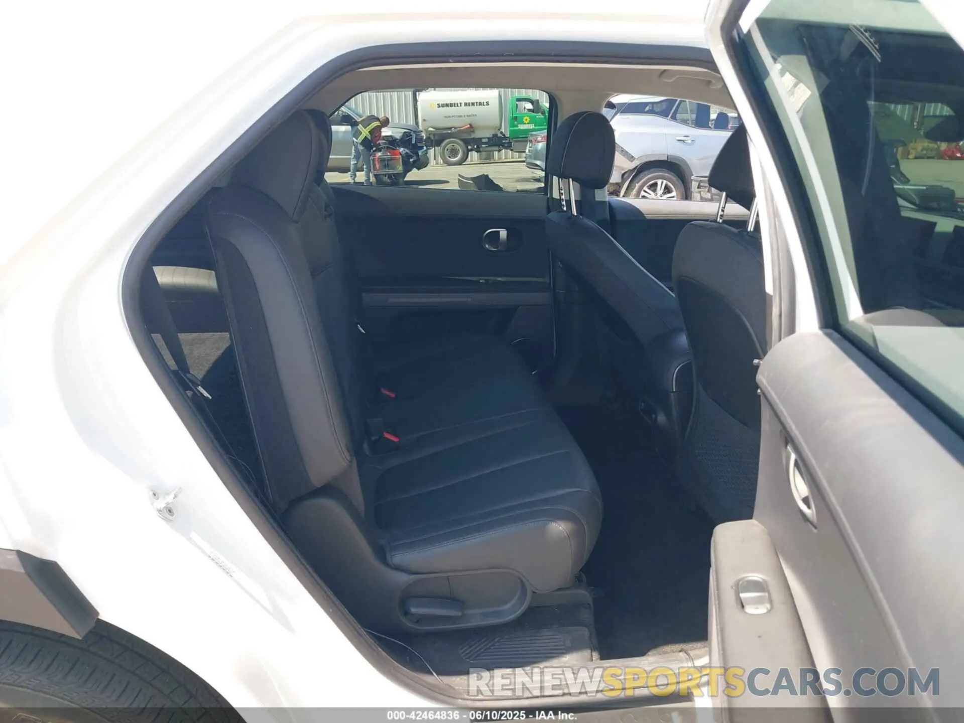 8 Photograph of a damaged car KM8KNDAF1NU103945 HYUNDAI IONIQ 5 2022