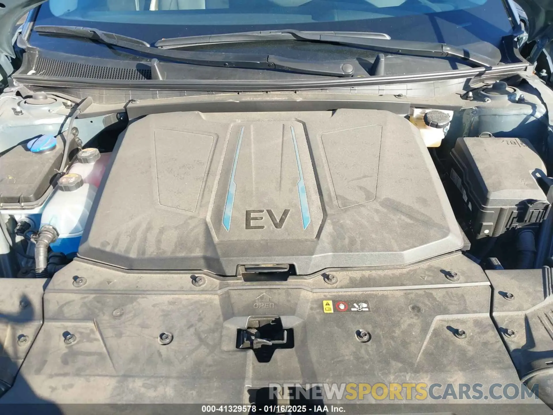 10 Photograph of a damaged car KM8KRDAF3NU103837 HYUNDAI IONIQ 5 2022