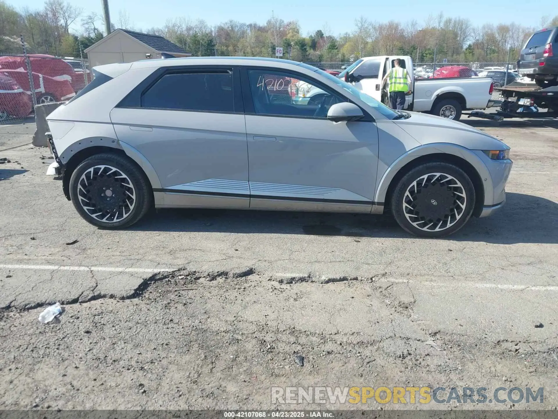 14 Photograph of a damaged car KM8KRDAF4NU068032 HYUNDAI IONIQ 5 2022