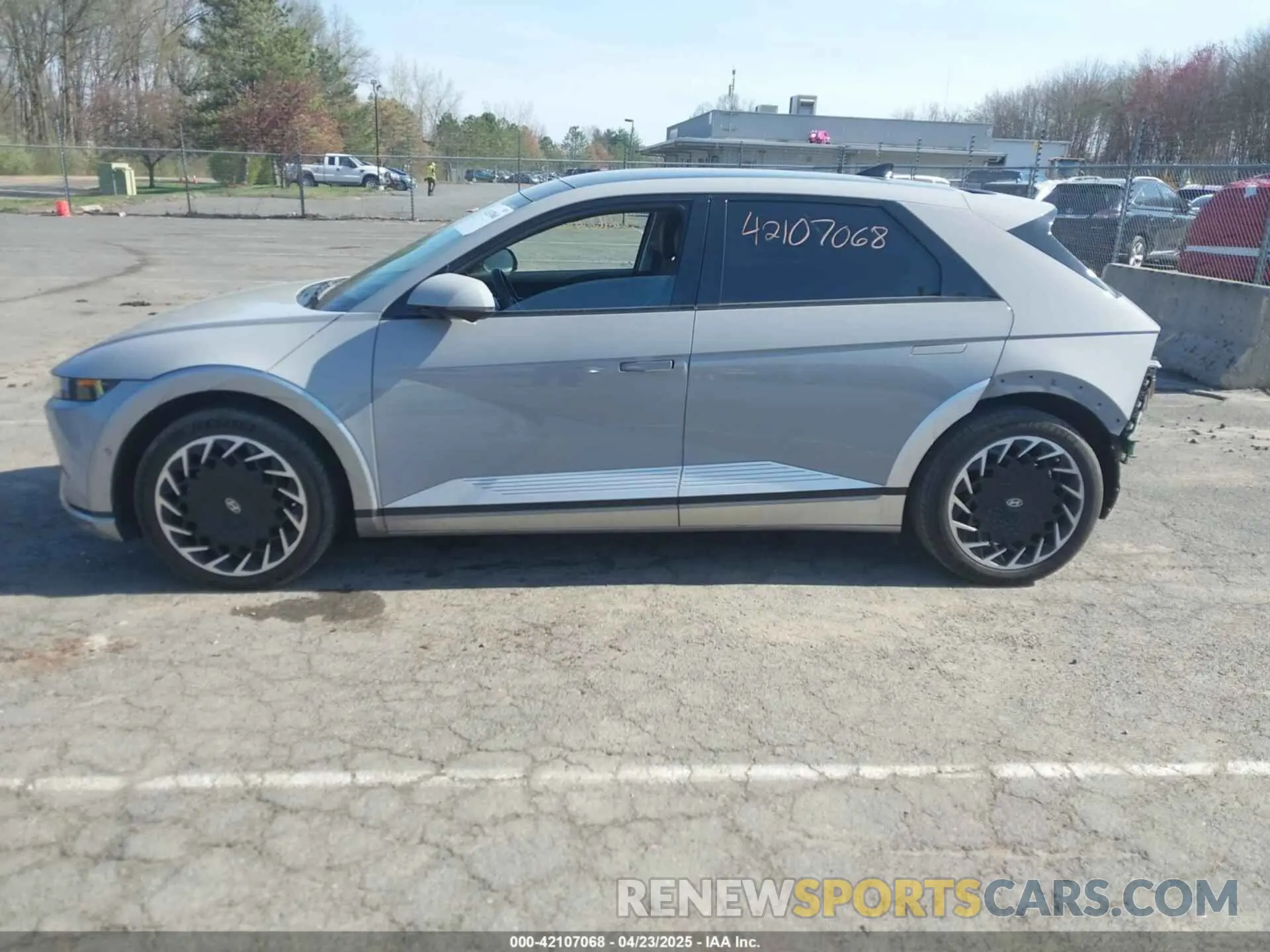 15 Photograph of a damaged car KM8KRDAF4NU068032 HYUNDAI IONIQ 5 2022