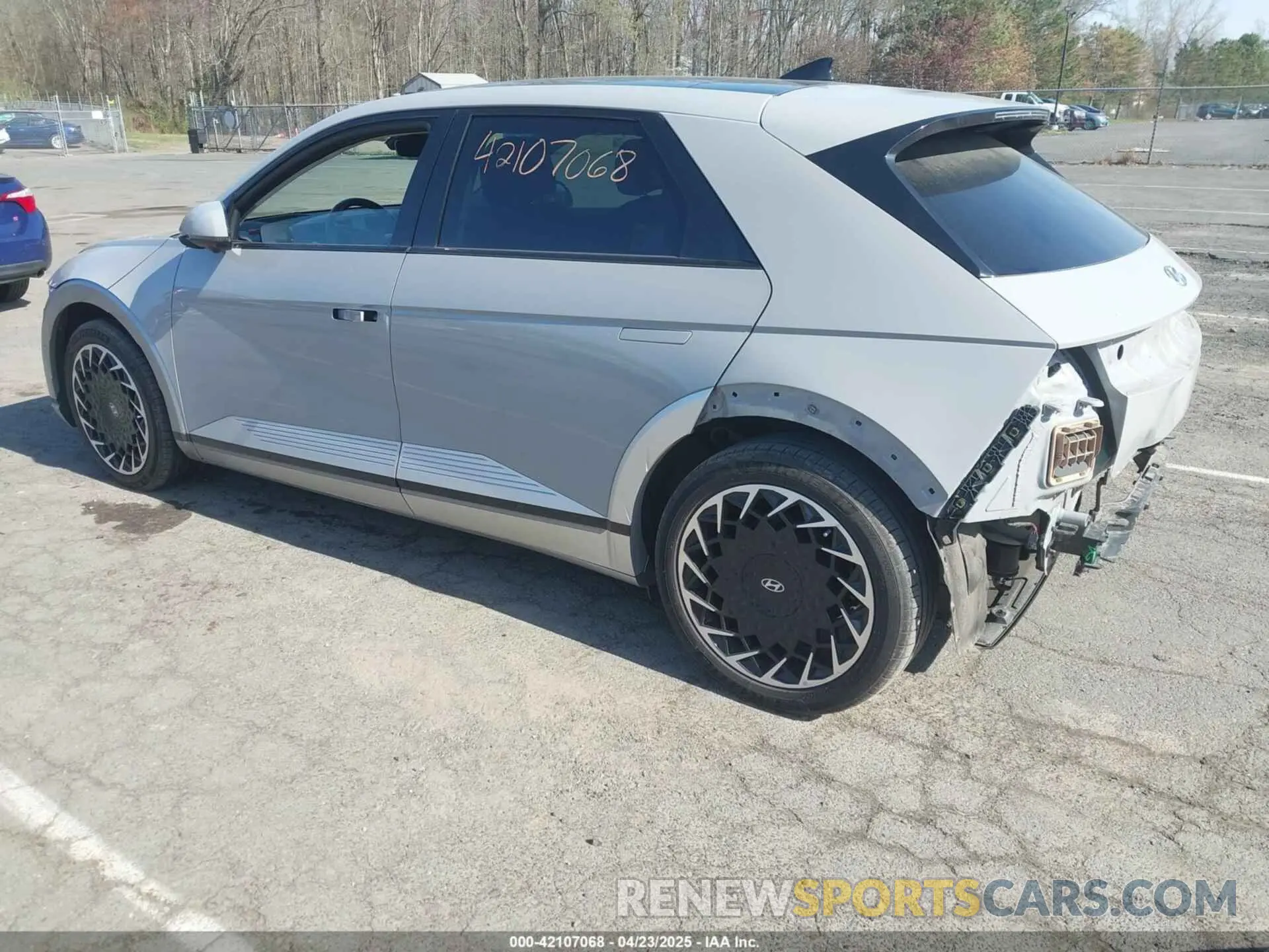3 Photograph of a damaged car KM8KRDAF4NU068032 HYUNDAI IONIQ 5 2022