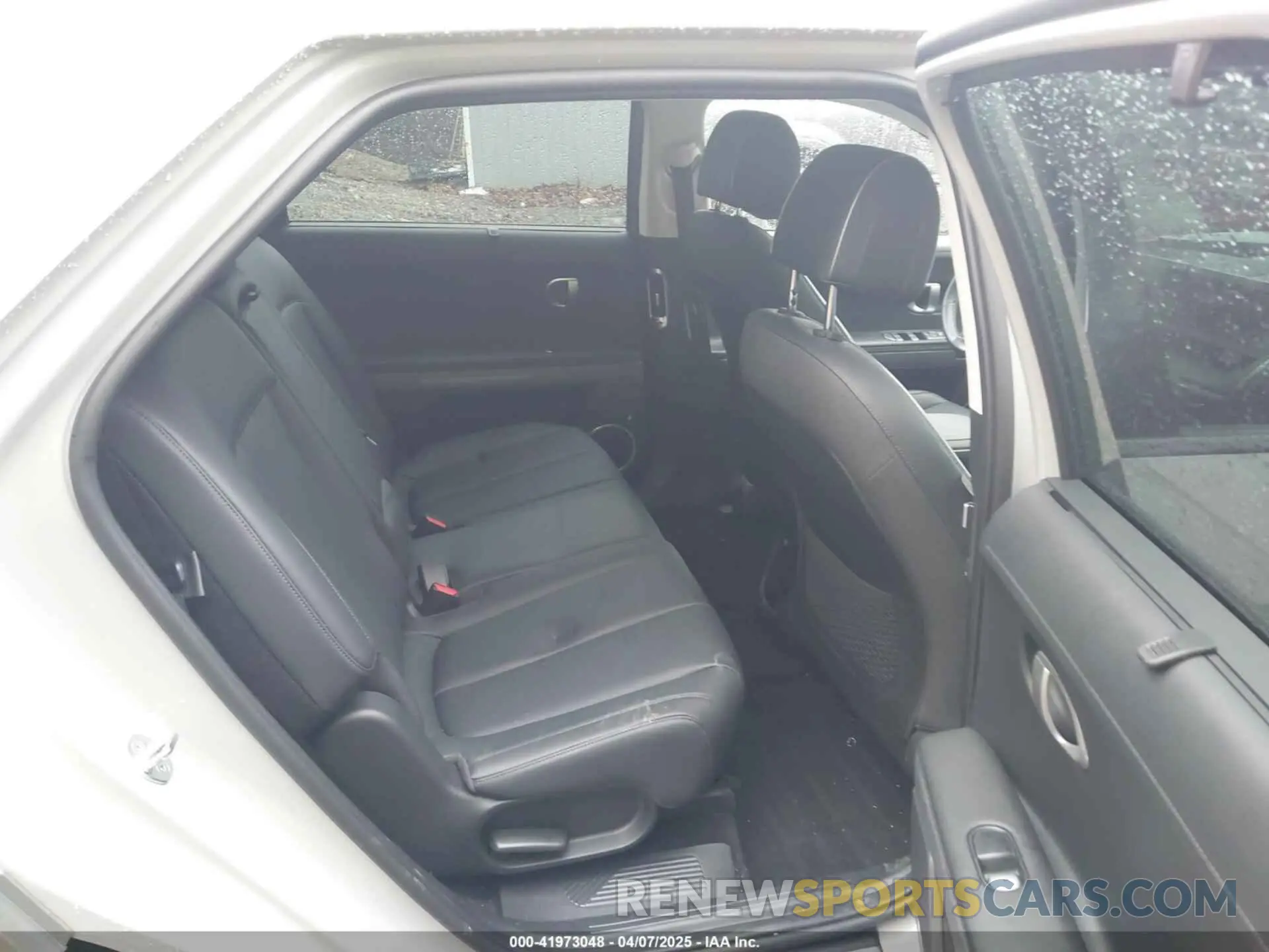 8 Photograph of a damaged car KM8KRDAF5NU096874 HYUNDAI IONIQ 5 2022