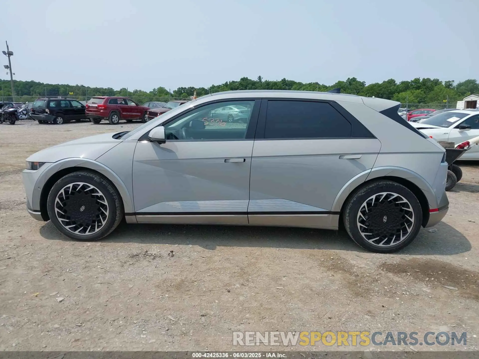 14 Photograph of a damaged car KM8KRDAF8NU118480 HYUNDAI IONIQ 5 2022