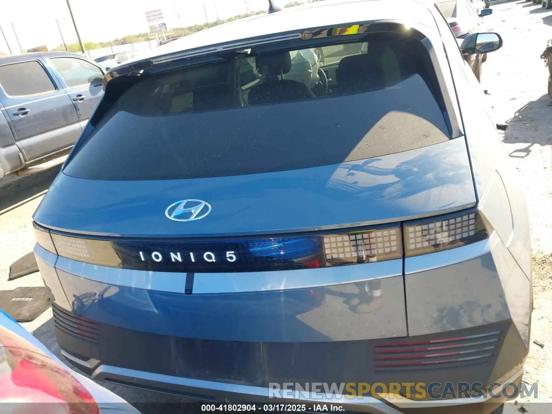 16 Photograph of a damaged car KM8KM4AEXPU162375 HYUNDAI IONIQ 5 2023