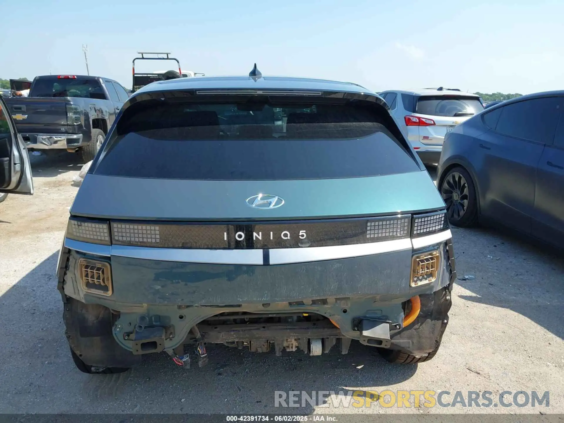17 Photograph of a damaged car KM8KN4AE3PU142837 HYUNDAI IONIQ 5 2023