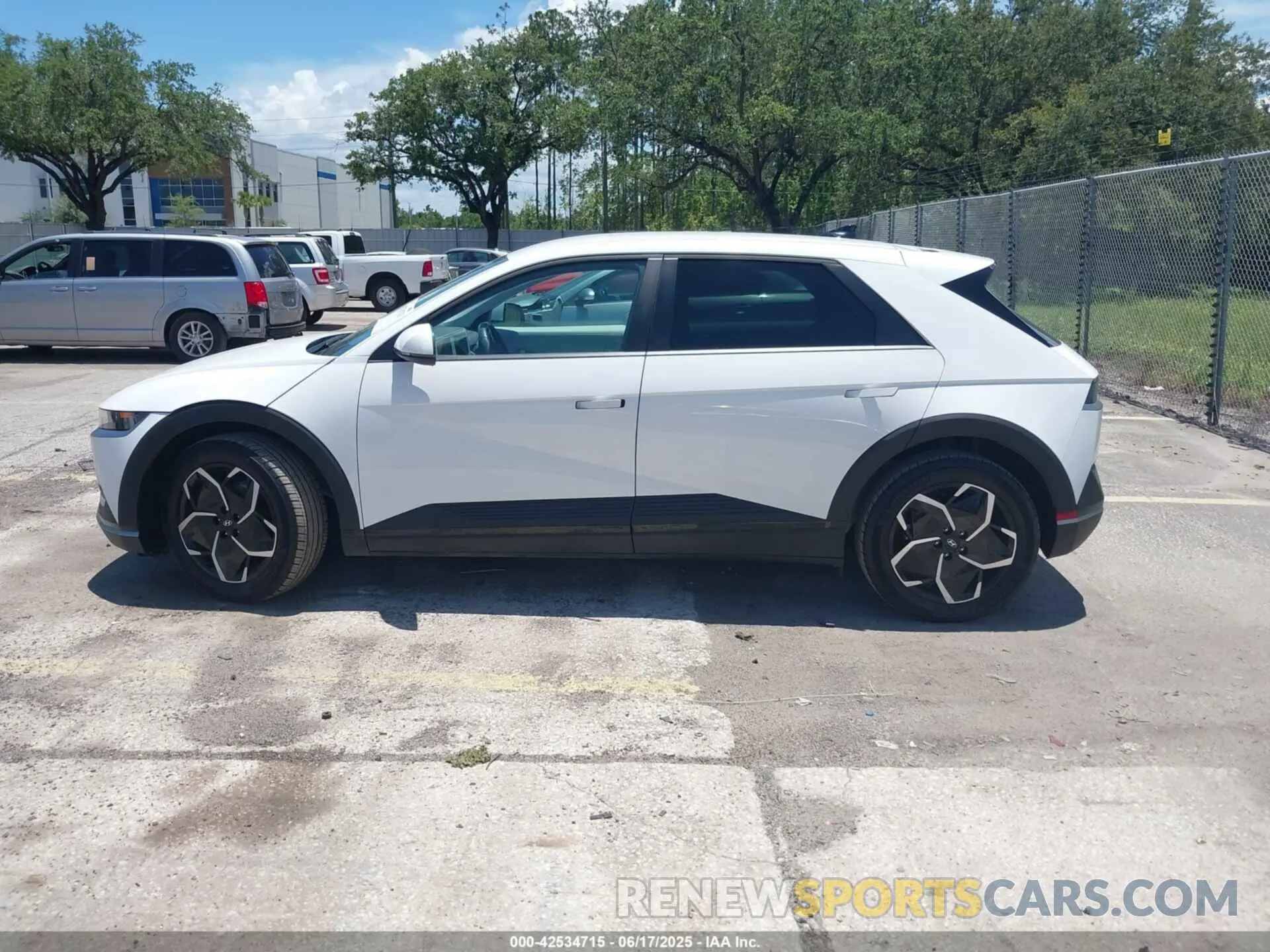 14 Photograph of a damaged car KM8KNDAF4PU226917 HYUNDAI IONIQ 5 2023
