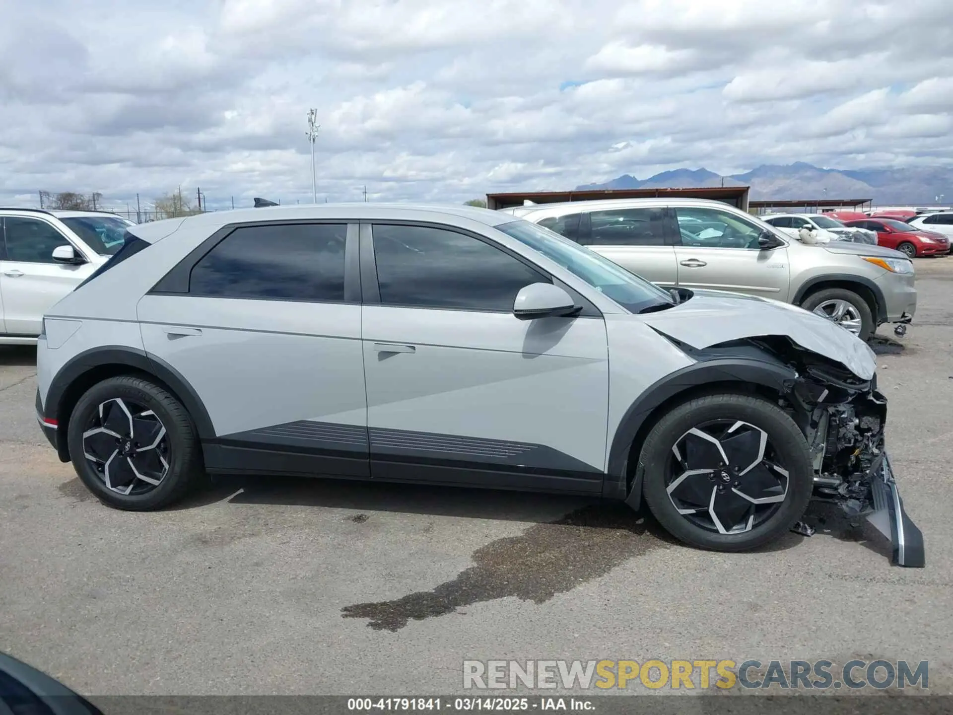 14 Photograph of a damaged car KM8KNDAFXPU160356 HYUNDAI IONIQ 5 2023